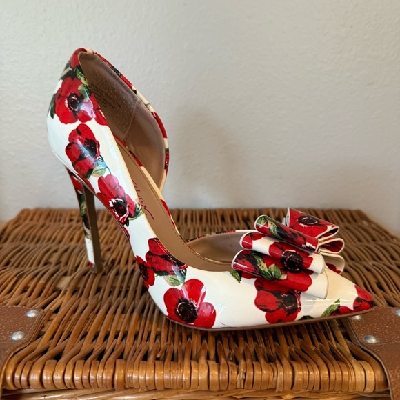 Betsey Johnson Heels White Red Floral Bow Women's Sz 7 Pinup Rockabilly Feminine - Picture 1 of 7